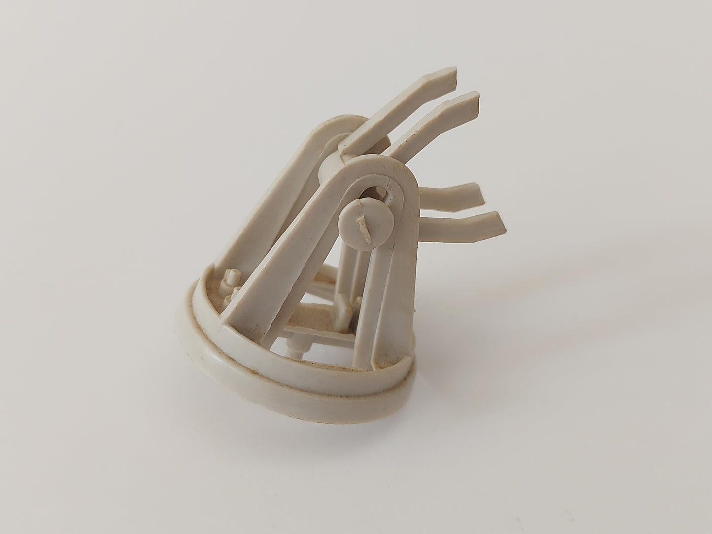 Vintage Kenner Star Wars Millennium Falcon Radar Dish Support