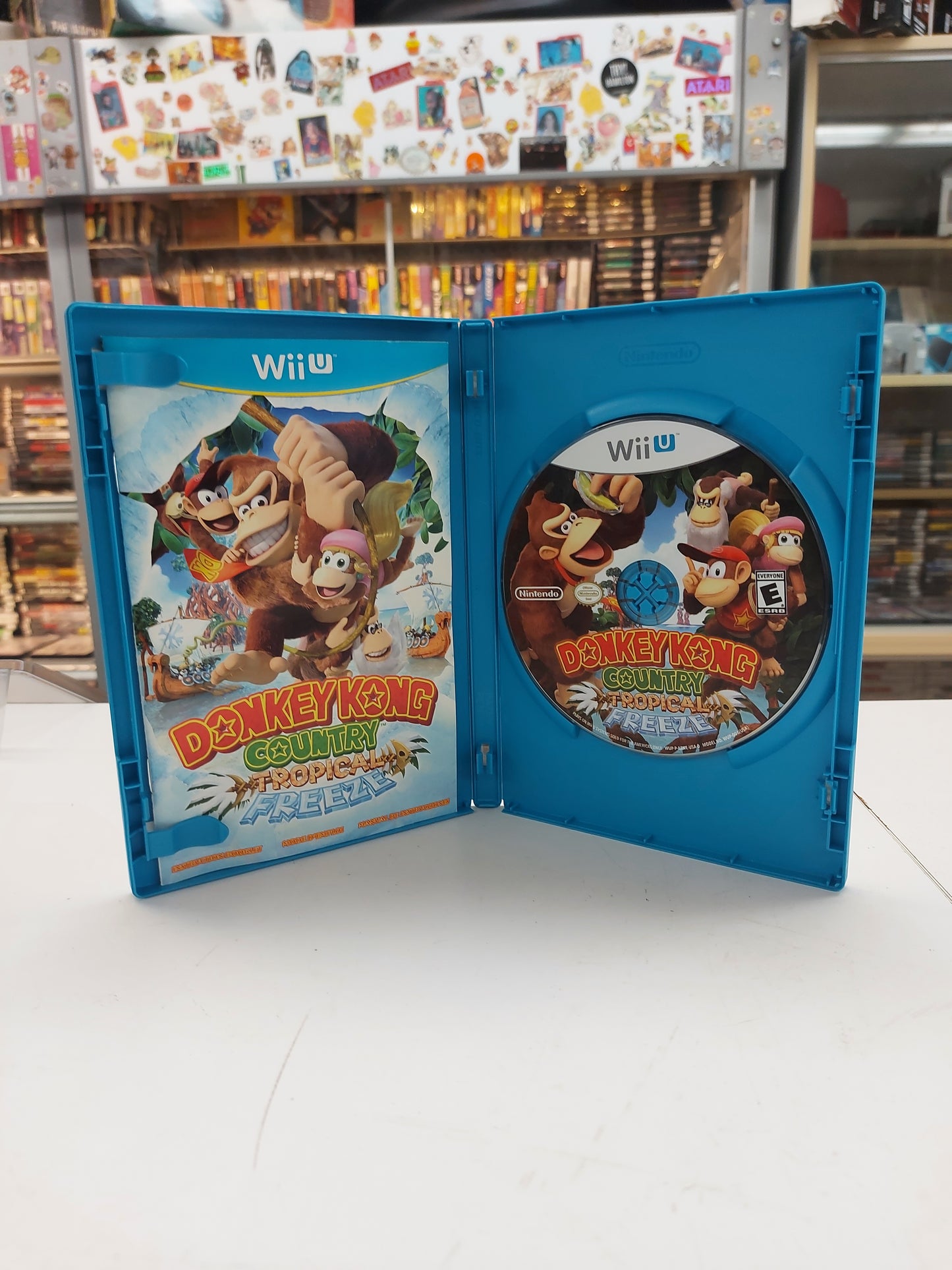 Donkey Kong Country Tropical Freeze Nintendo WiiU CIB